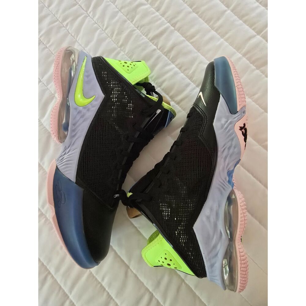 NIB Nike LeBron 19 Low Black Volt Pink Foam Basketball Shoes Size M11.5